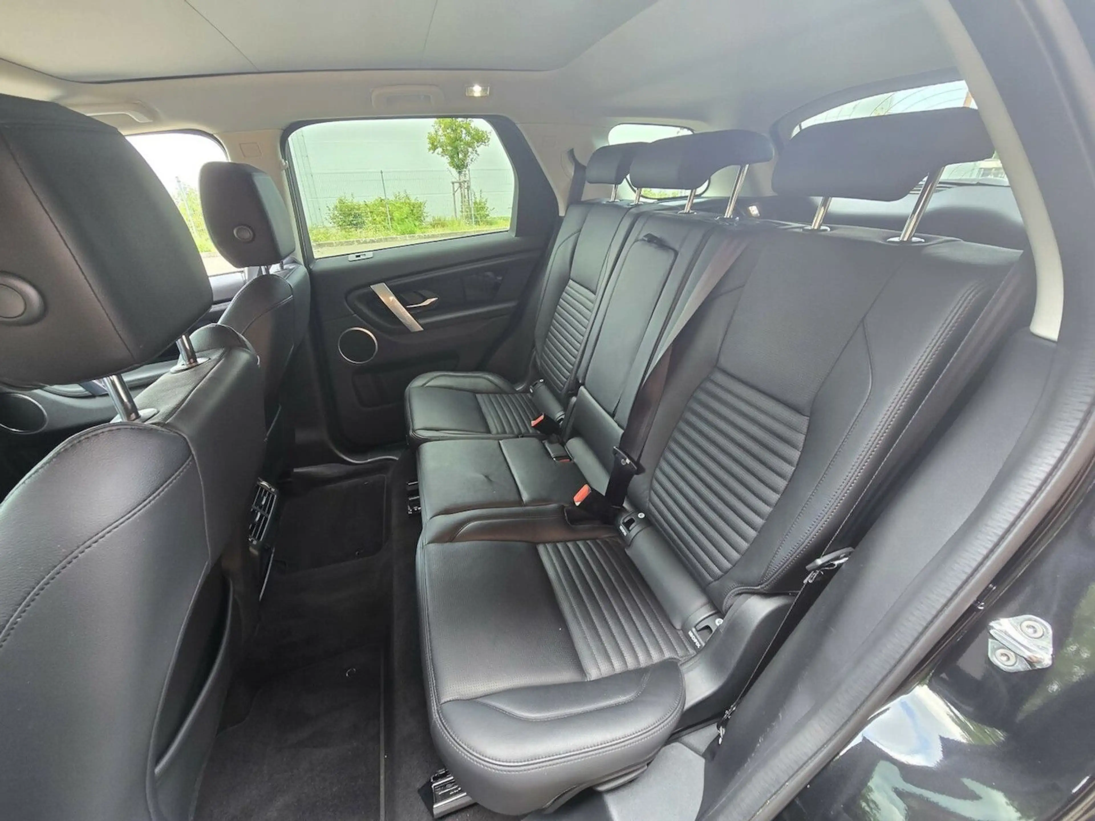 Land Rover Discovery Sport S AWD Panoramadach — photo 10