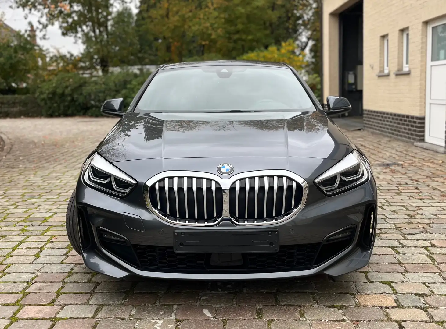 BMW 118 i M-sport Automaat  ### 18000 km ### Gris - 2