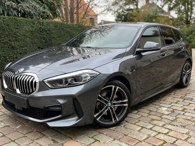 BMW 118 i M-sport Automaat  ### 18000 km ###