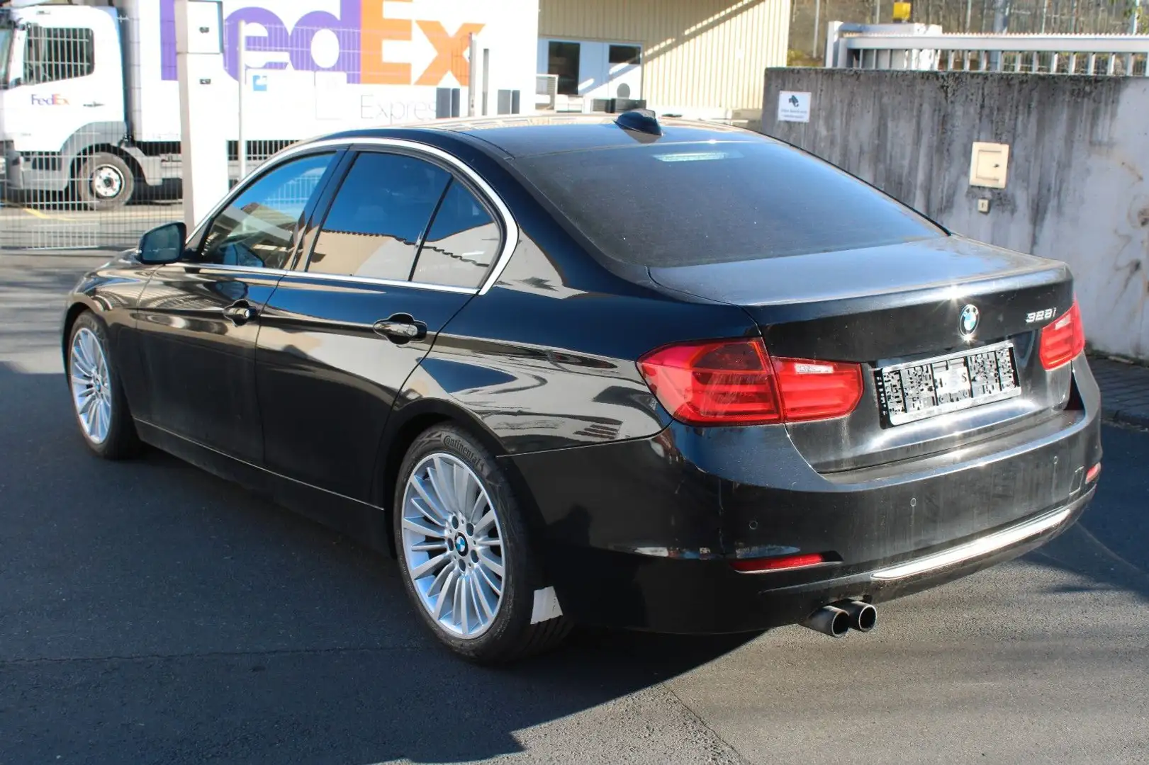BMW 328 iA Luxury-Line Automatik Sd Leder Navi Kamera Negru - 2