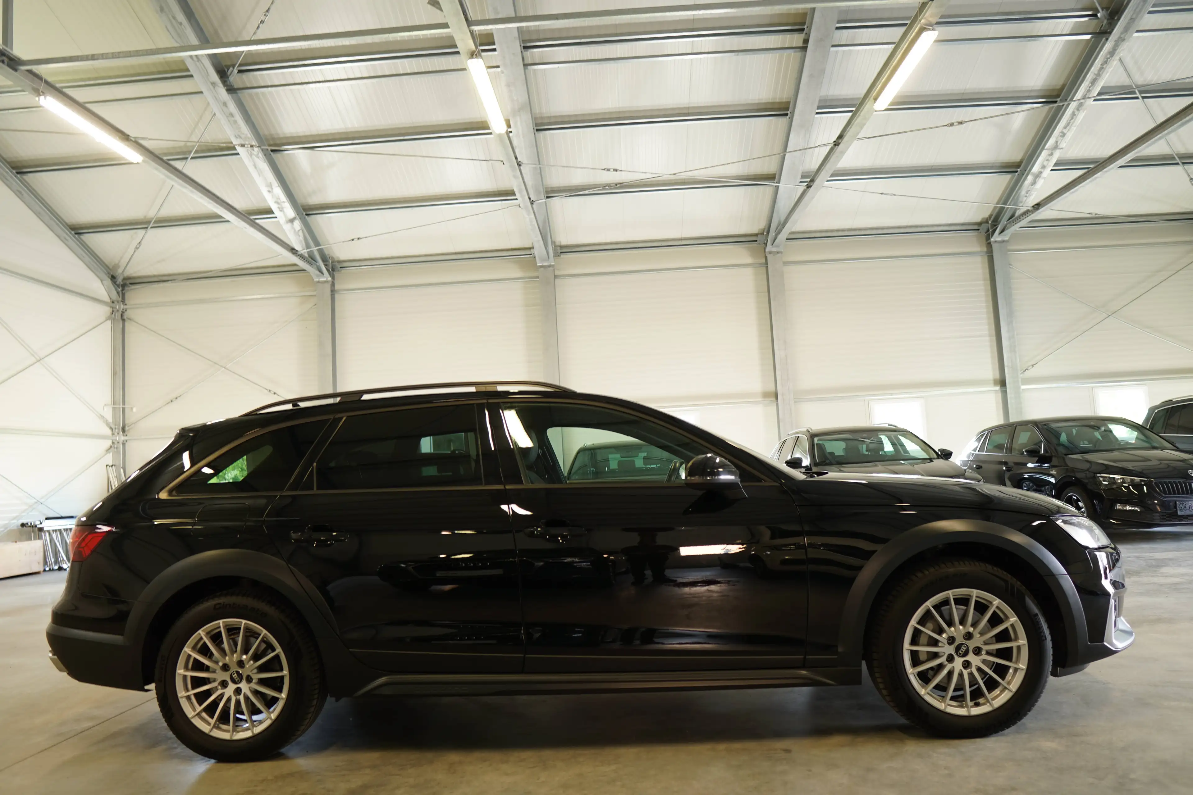 Audi A4 allroad quattro 40 TDI quattro S-tr.PANO FULL LED NAVI — photo 11