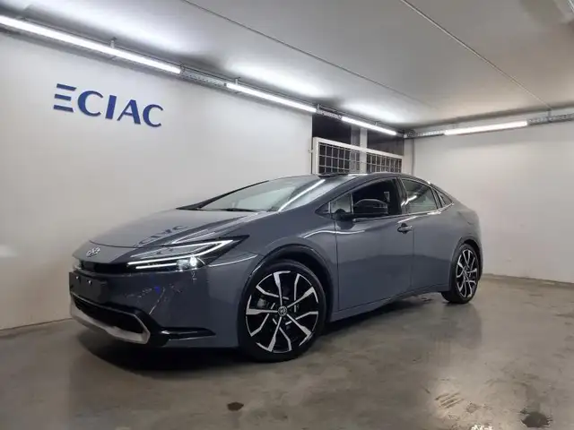 Toyota Prius PHEV Premium Plus + Pano dak