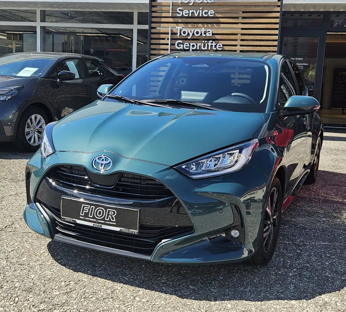Toyota Yaris Hybrid Active Drive 3,99% Fix Zins 2025er mit Saft Vert - 1
