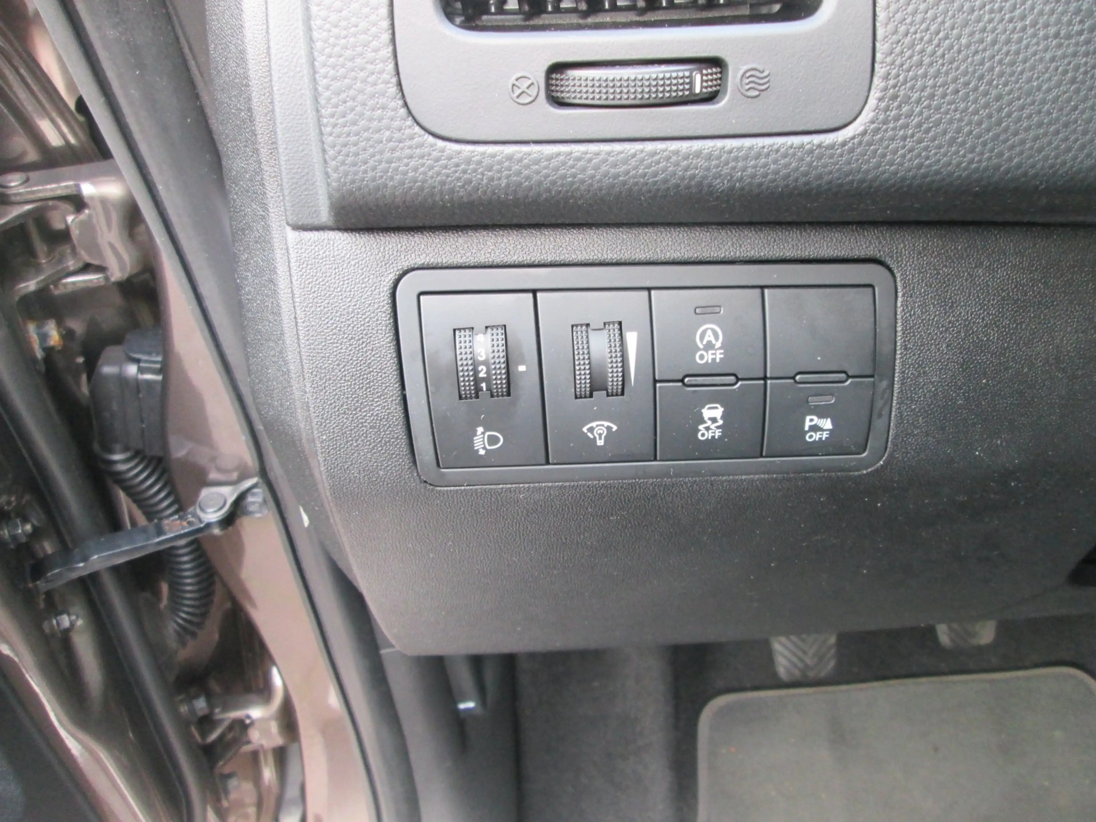 Kia Venga 1.4 CVVT DynamicPLusLine — photo 8