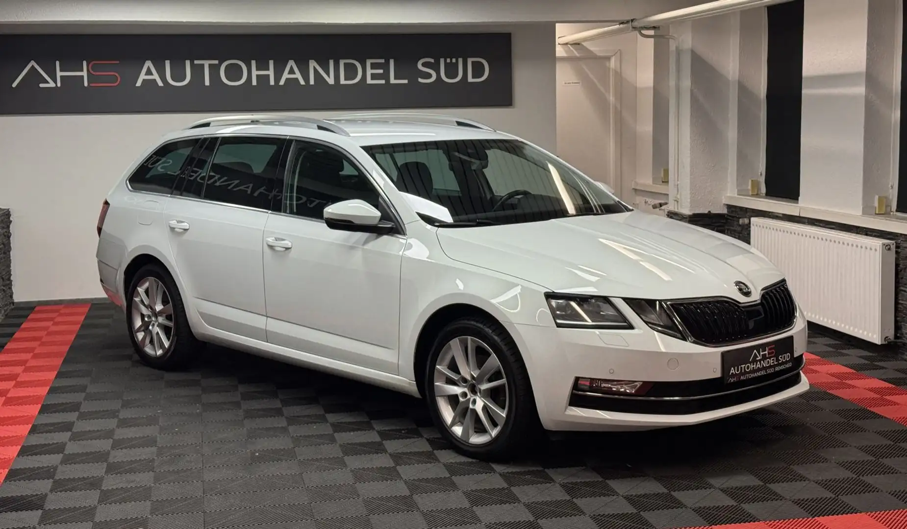 Skoda Octavia Style 4x4*STHZG*KAMERA*AHK* Weiß - 2