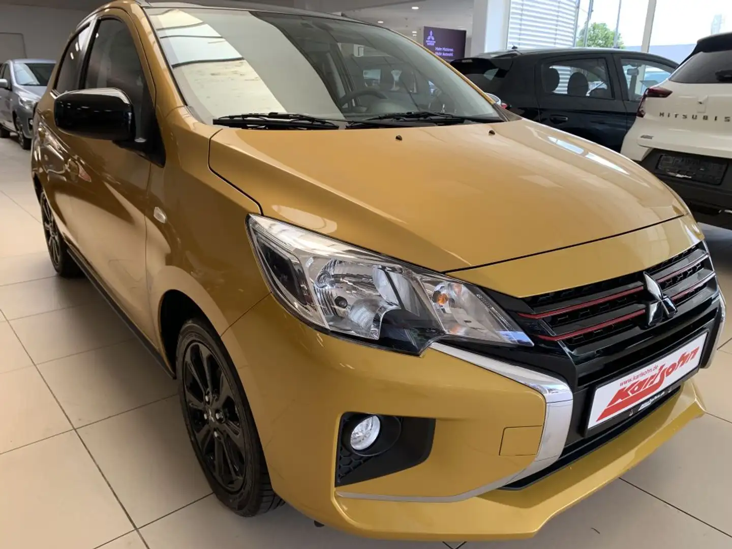 Mitsubishi Space Star AS&G 1.2 Select+ Black (A00) Jaune - 2