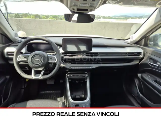Jeep Avenger view 9