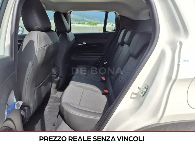Jeep Avenger view 8