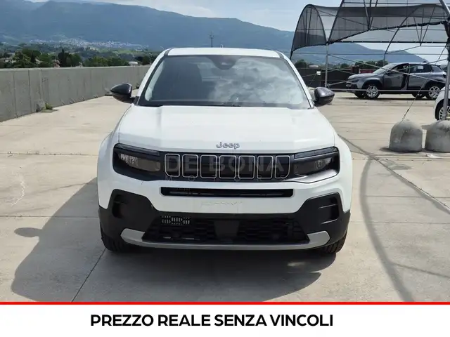 Jeep Avenger view 6