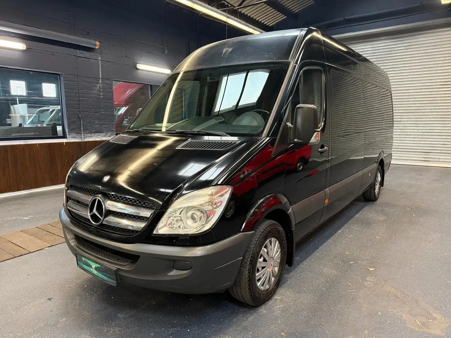 Mercedes-Benz Sprinter 315 Reisebus Dach-Klima STHZ AHK R-CAM Schwarz - 1