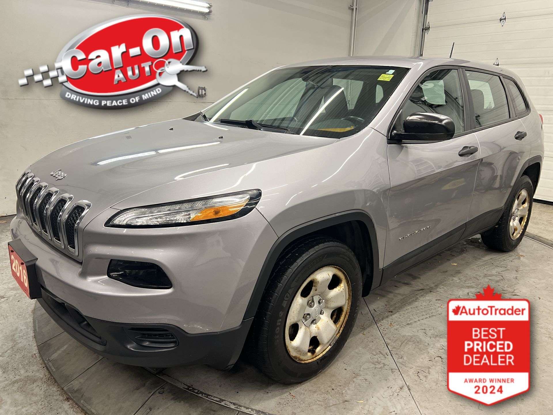 Silver 2016 Jeep Cherokee SUV / Crossover Four-Wheel Drive Automatic