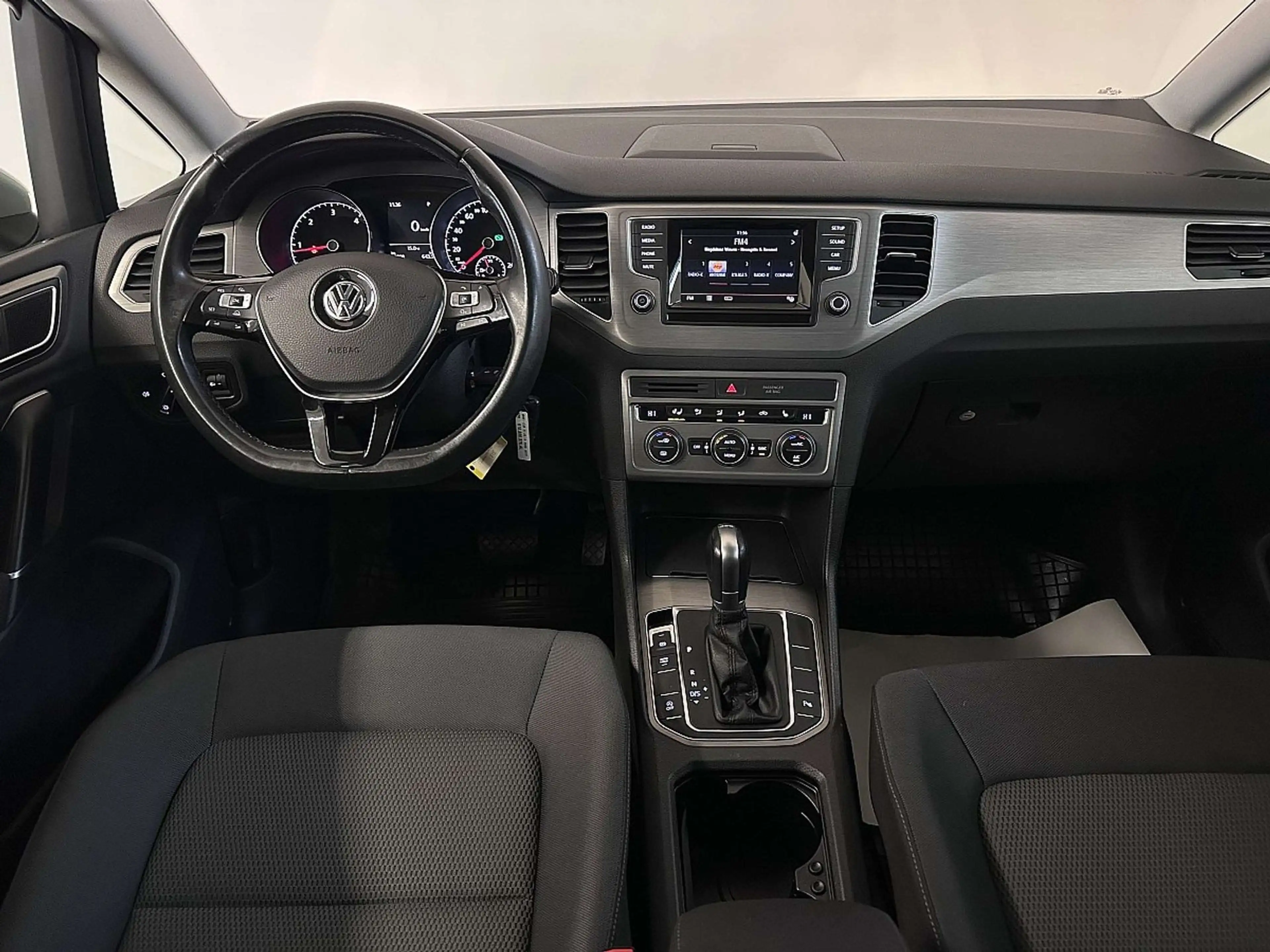 Volkswagen Golf Sportsvan Comfortline 1,6 TDI DSG*LENKRADHEIZUNG*TOT-WINKEL* — photo 12