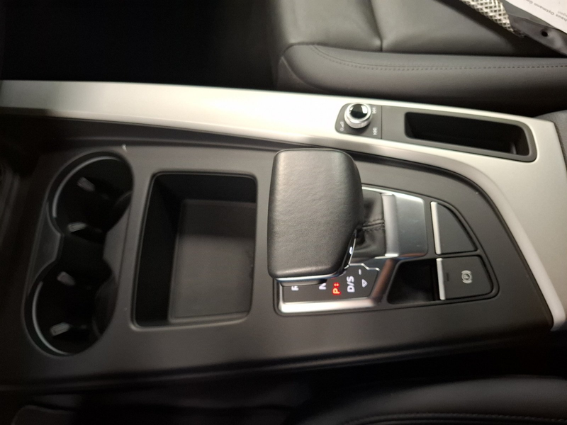 Audi A4 Avant 40 TDI quattro AHK ACC SHZ Memory PDC — photo 16