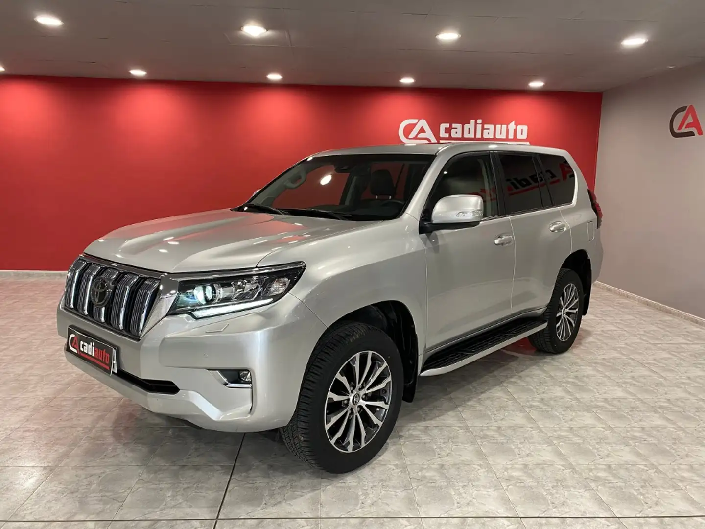 Toyota Land Cruiser D-4D VXL Aut. Szary - 1