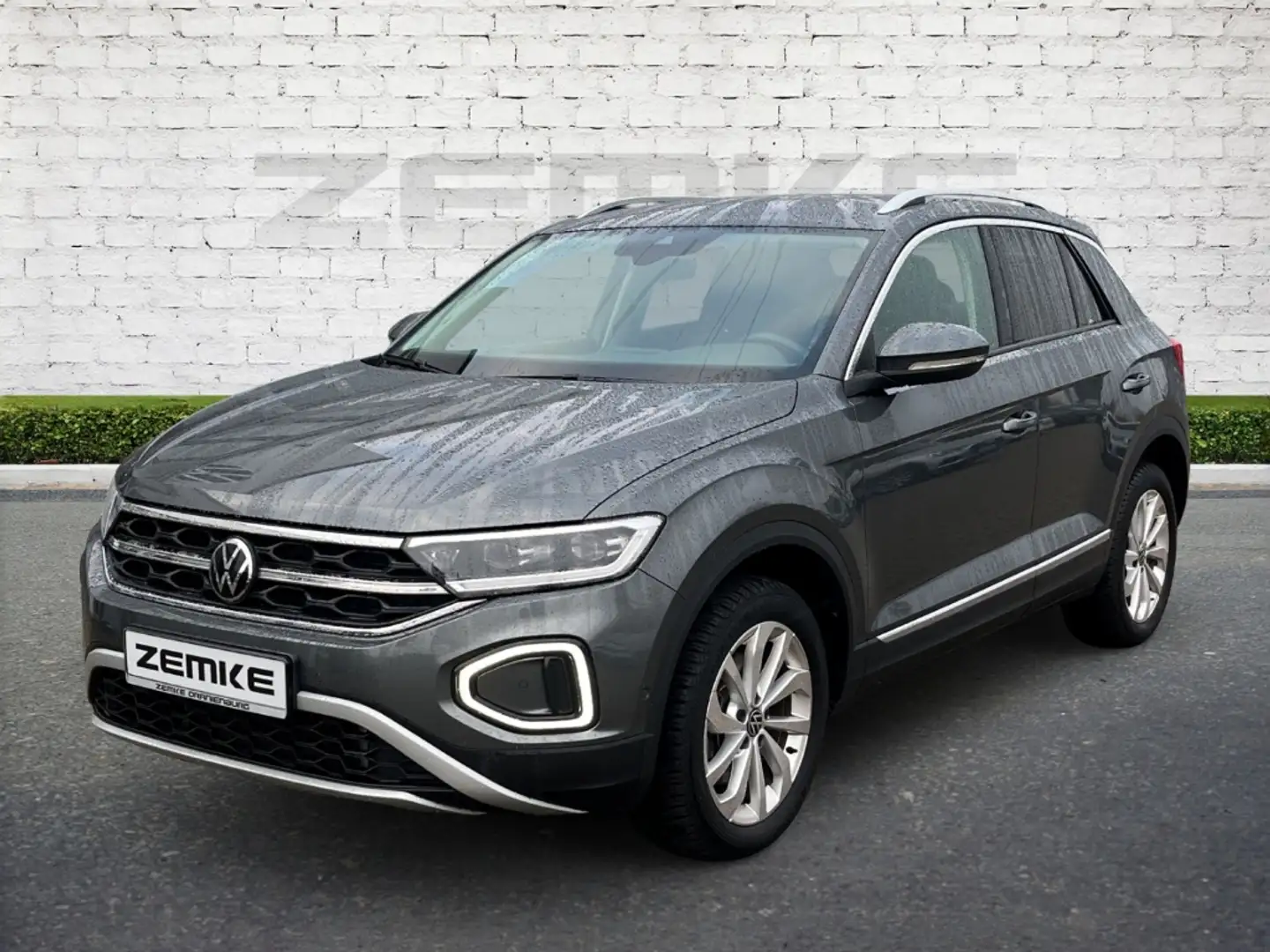 Volkswagen T-Roc 2.0 TDI DSG 4Motion Style StandHZG Navi Digitales Gris - 1