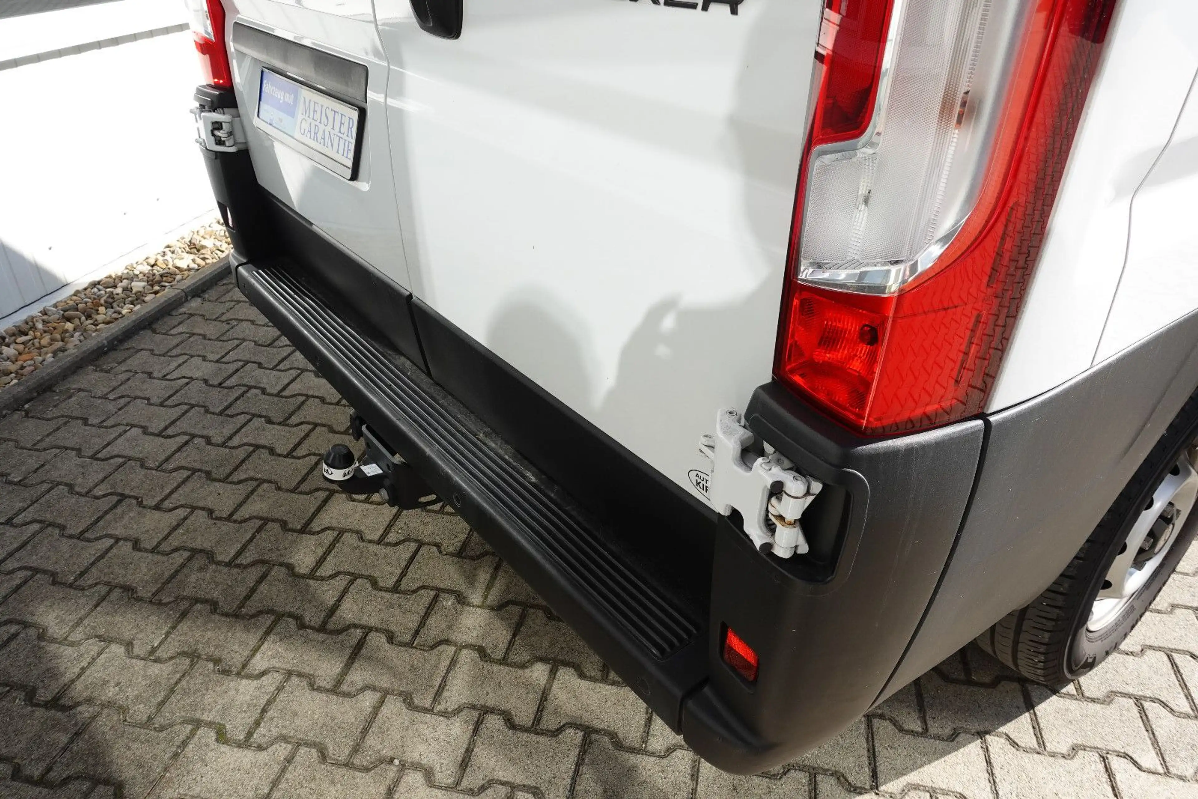 Peugeot Boxer Kasten Hochraum 335 L3H2 BlueHDi 180 — photo 13