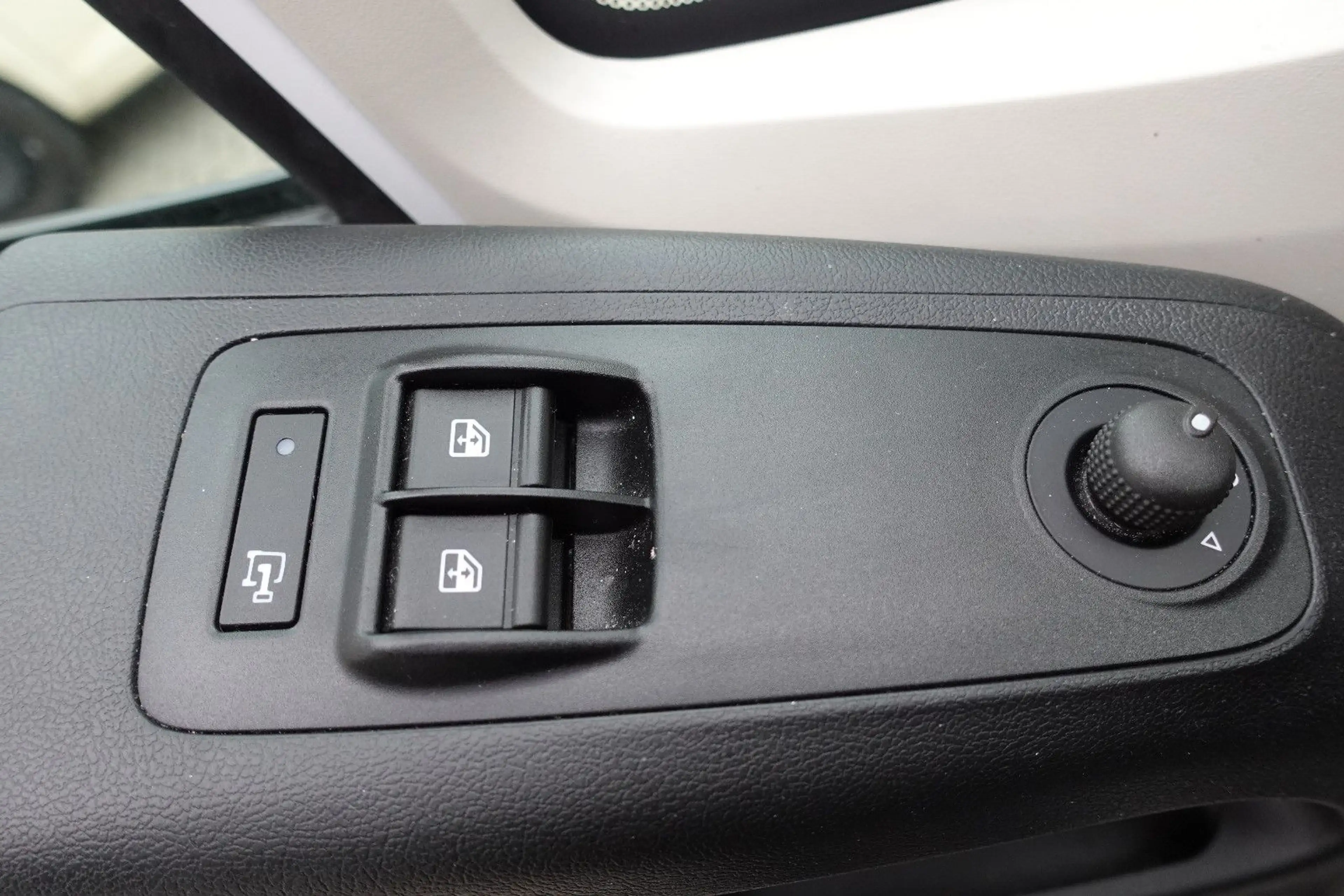 Peugeot Boxer Kasten Hochraum 335 L3H2 BlueHDi 180 — photo 9