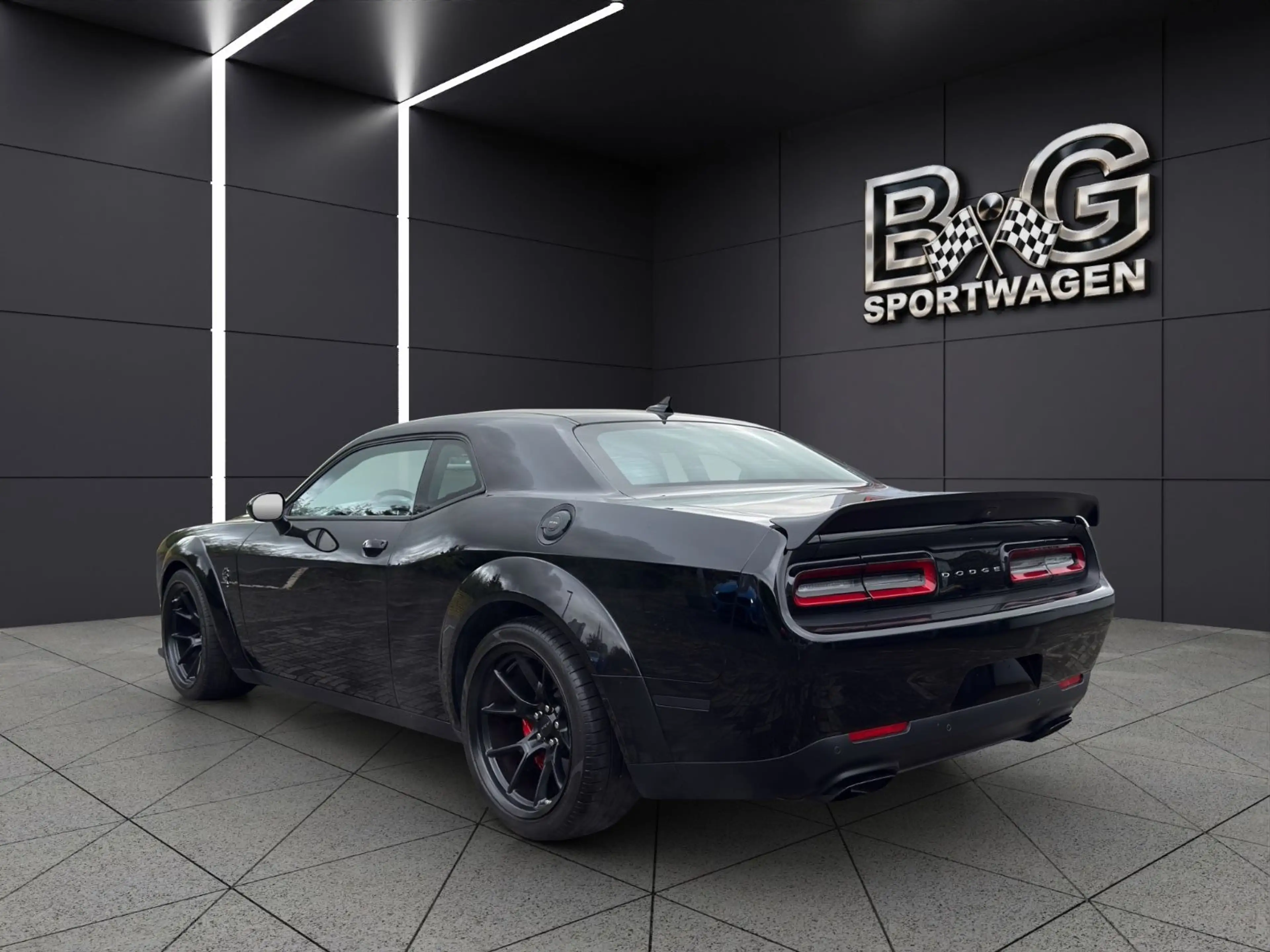 Dodge Challenger Hellcat Redeye Jailbreak Widebody — photo 7