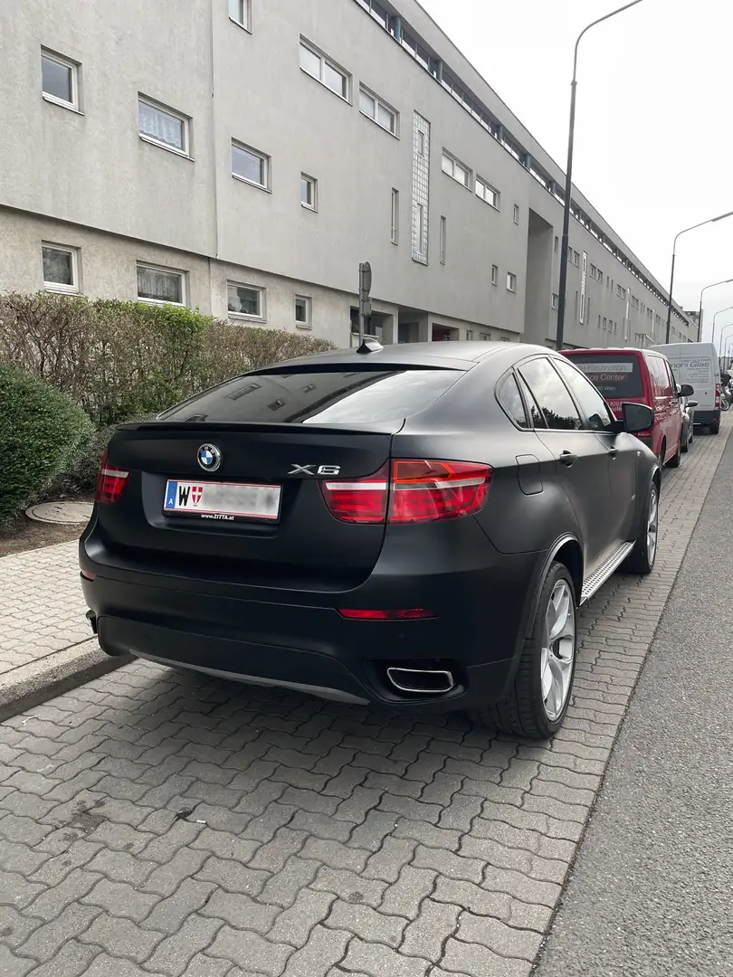 BMW X6 X6 xDrive35i Aut. Schwarz - 2