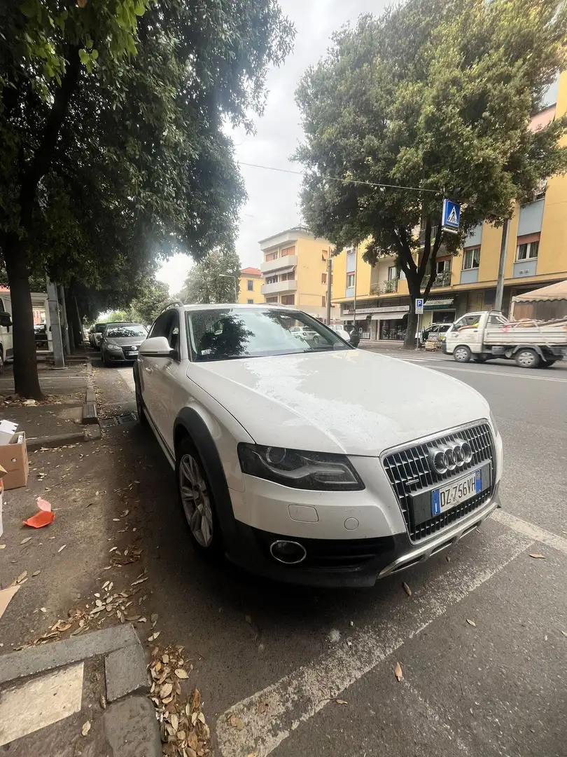 Audi A4 allroad 2.0 tdi Ambiente 143cv - 1