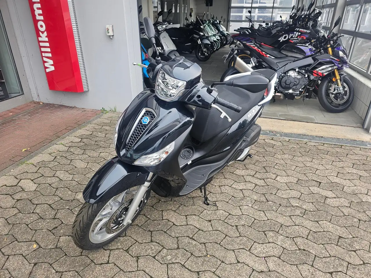 Piaggio Medley 200