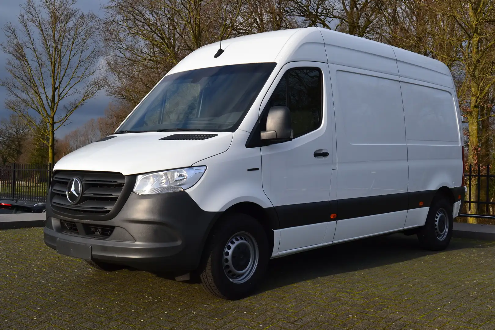 Mercedes-Benz eSprinter 312 KA L2H2 Blanco - 1