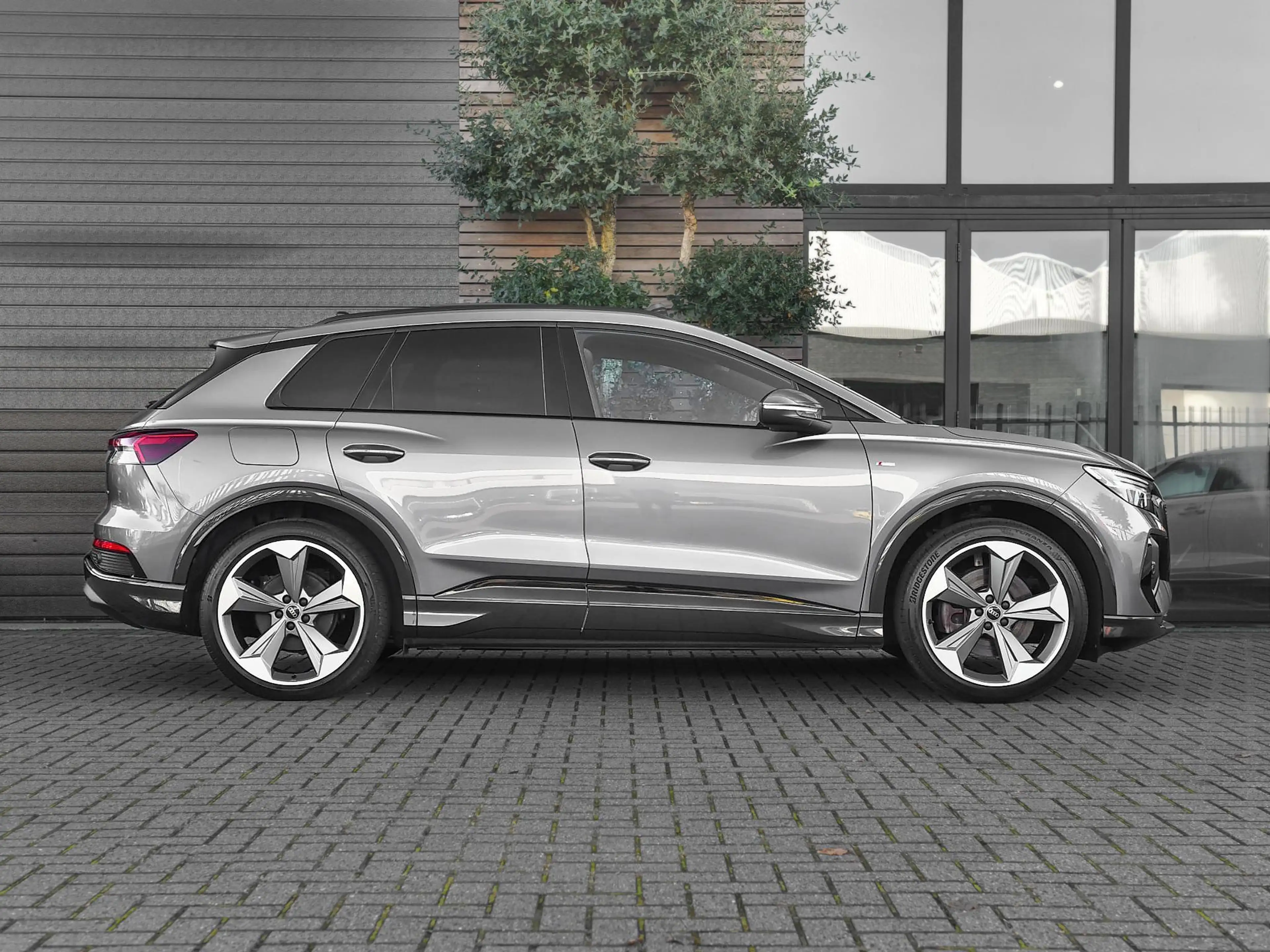 Audi Q4 e-tron 50 quattro S-Line 77 kWh Leren Bekleding Panoramad — photo 6
