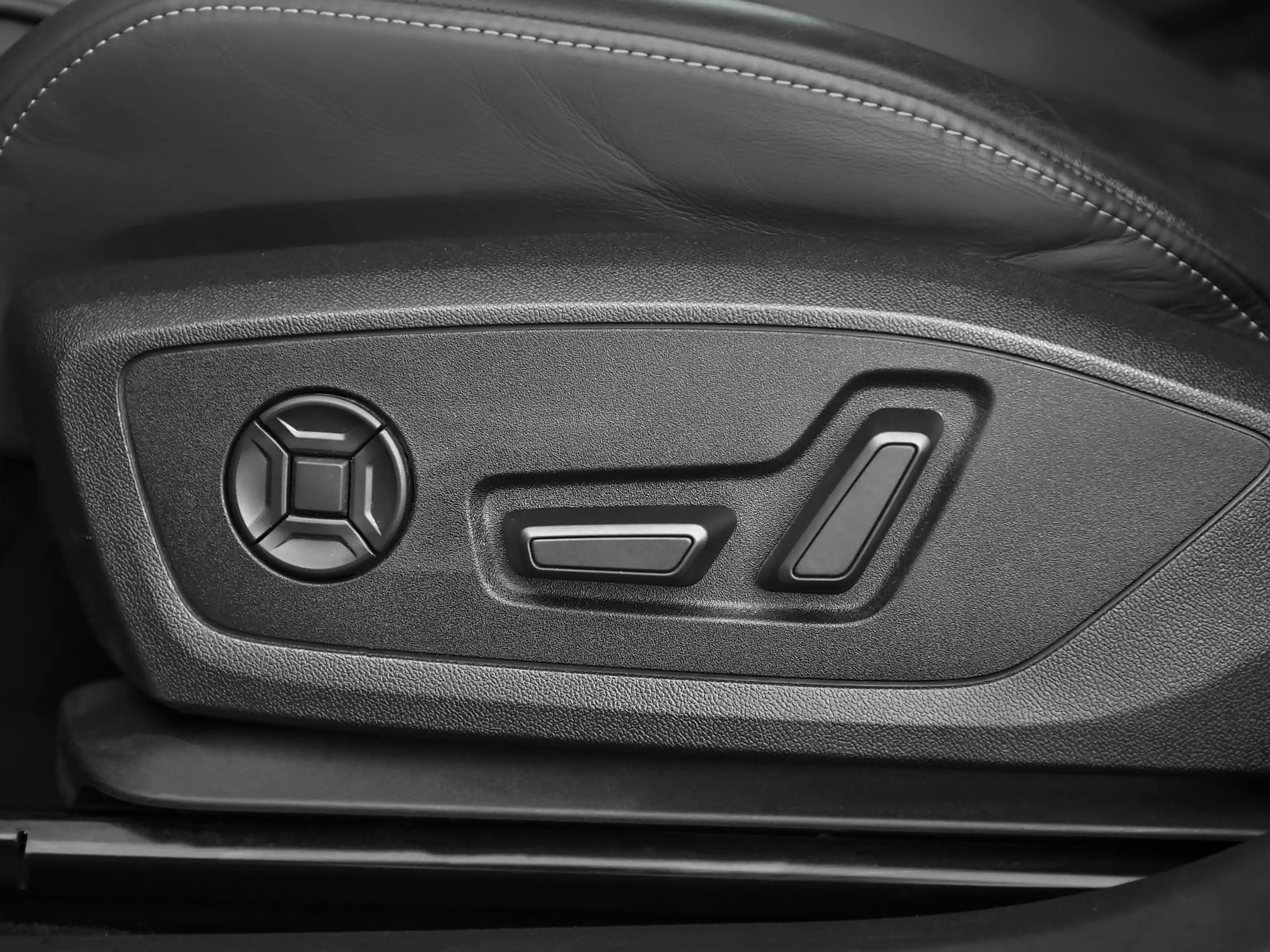 Audi Q4 e-tron 50 quattro S-Line 77 kWh Leren Bekleding Panoramad — photo 21