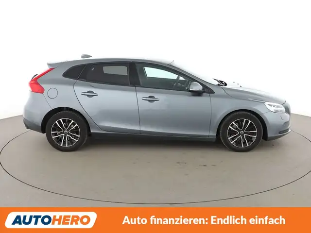 Volvo V40 view 7