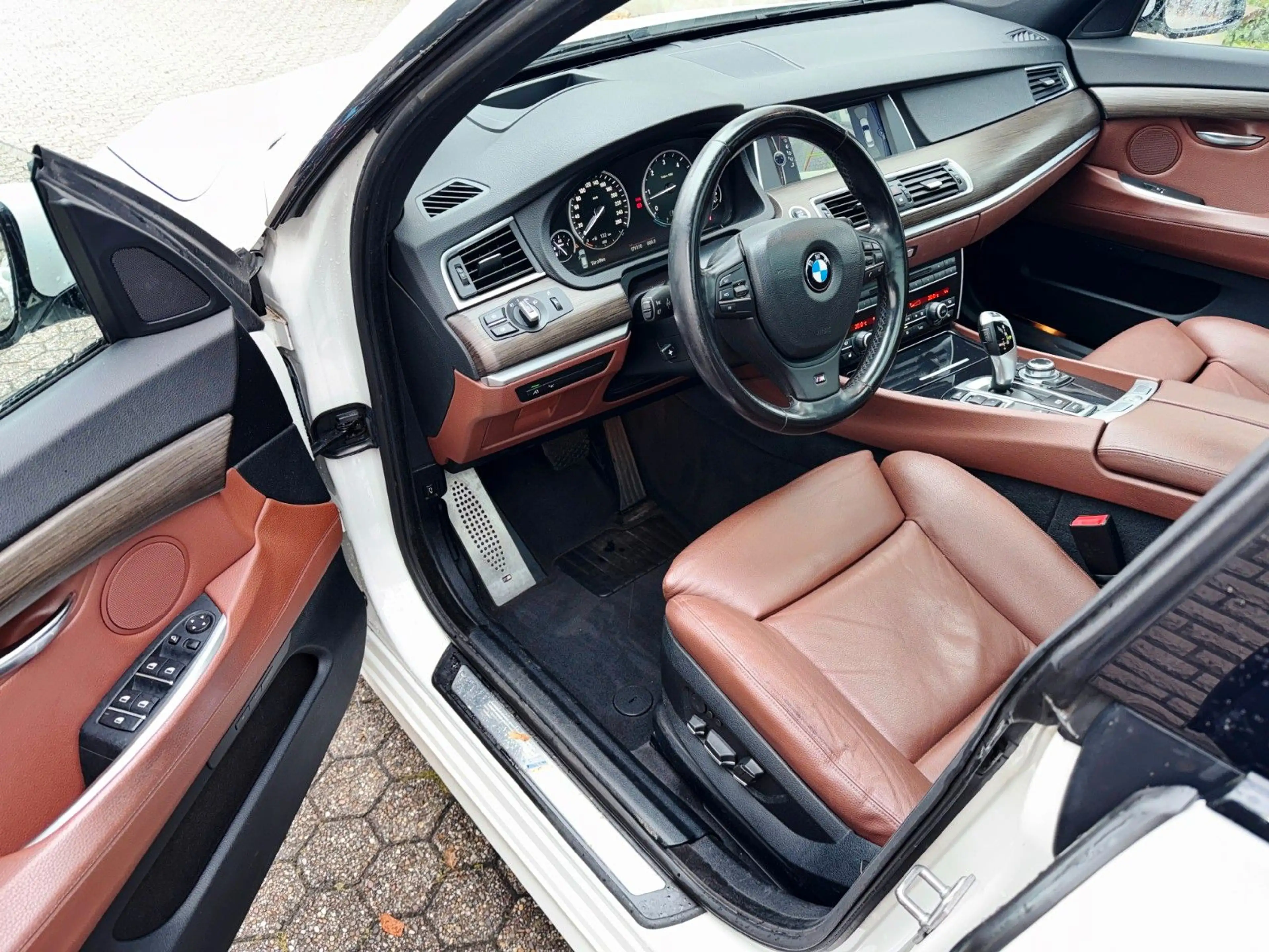 BMW 535 5 Gran Turismo 535 d xDrive  M SPORT PAKET — photo 2