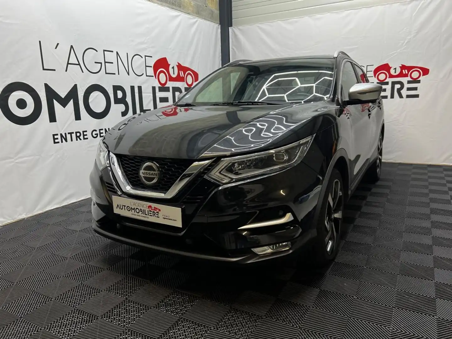 Nissan Qashqai Tekna%2B 1.2 DIG-T 115ch Noir - 2