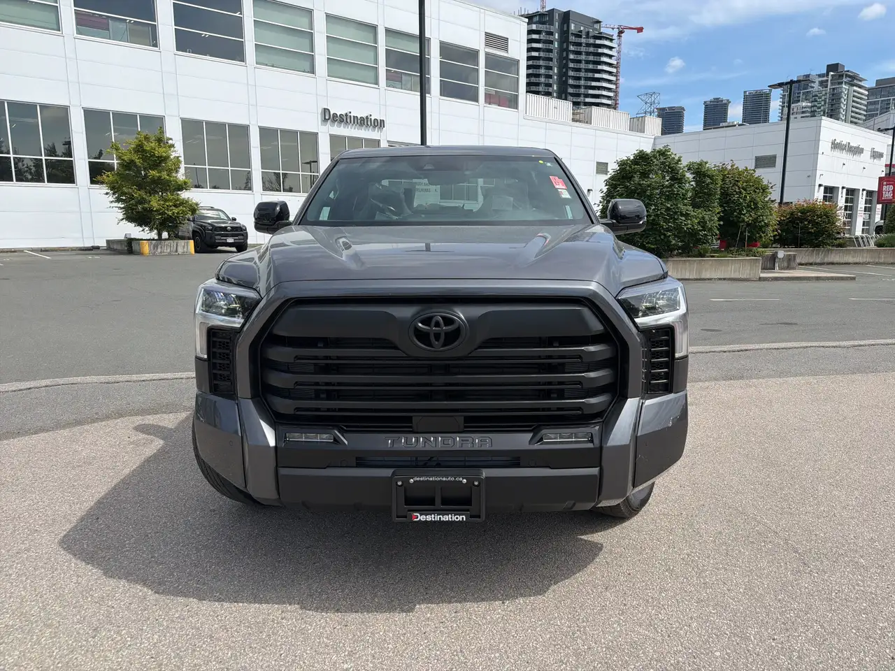 Toyota Tundra снимка Toyota Tundra