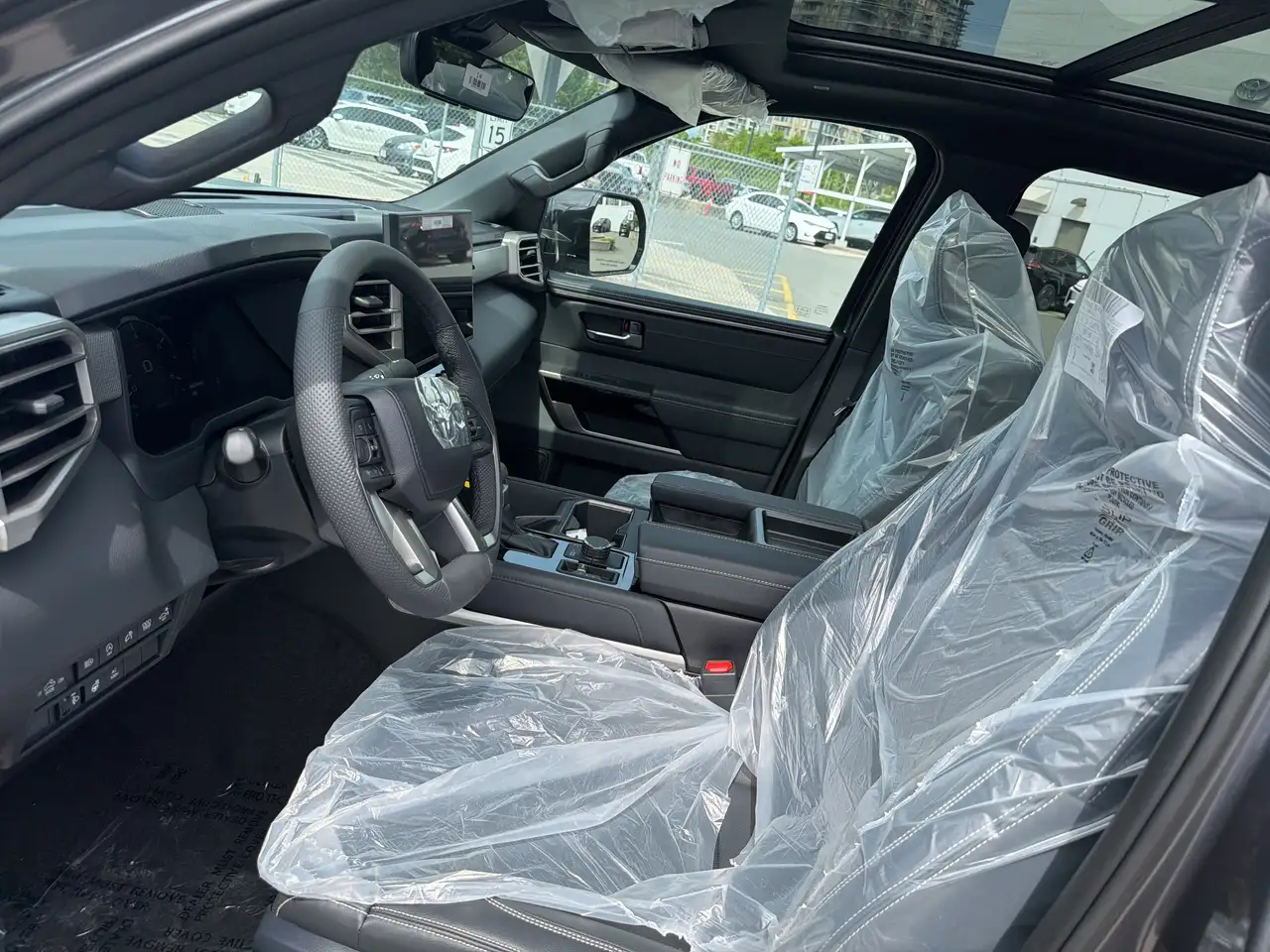 Toyota Tundra снимка Toyota Tundra