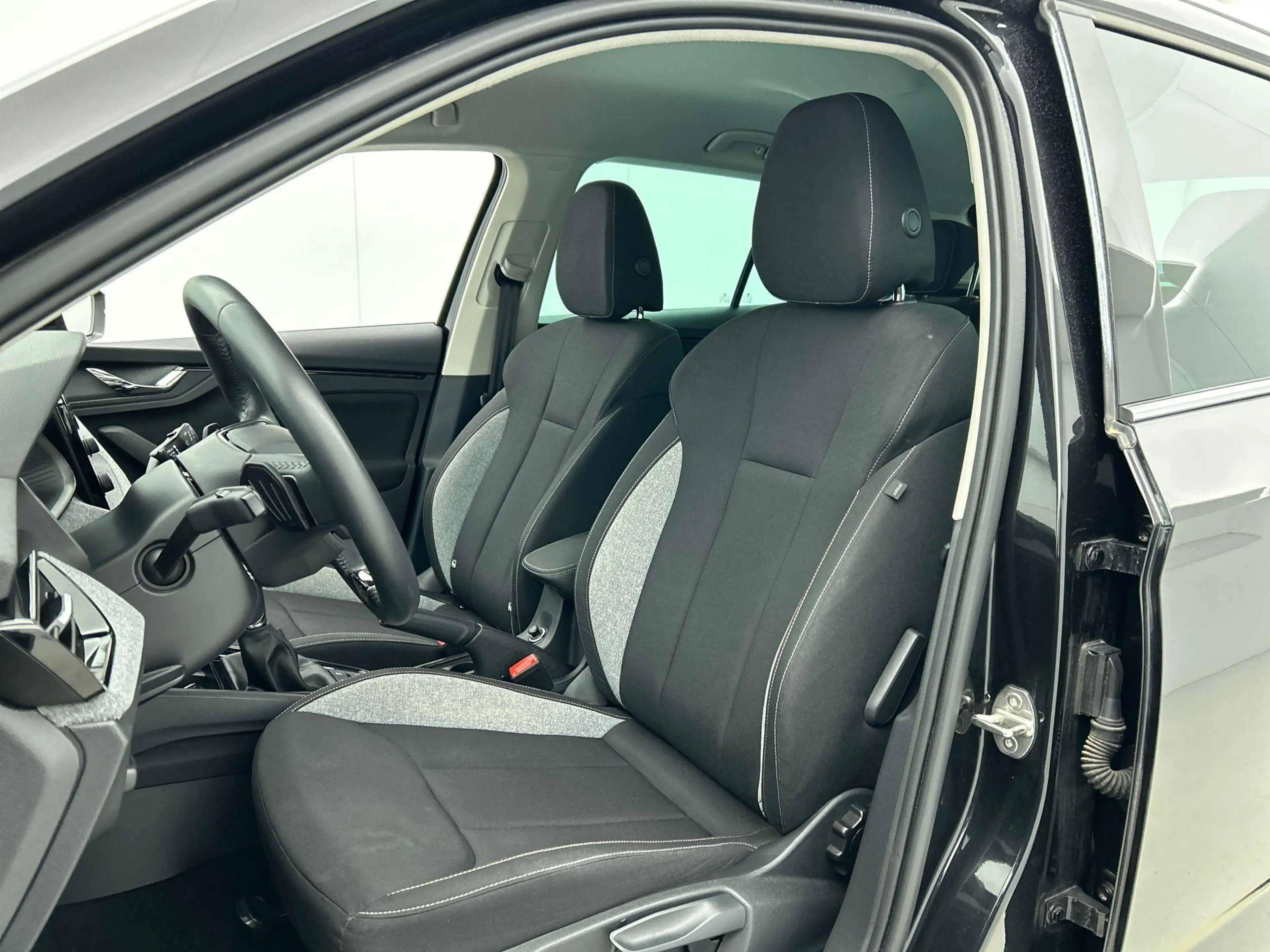 Skoda Kamiq 1.0 TSI 115pk Business Edition DSG Navigatie Clima — photo 15