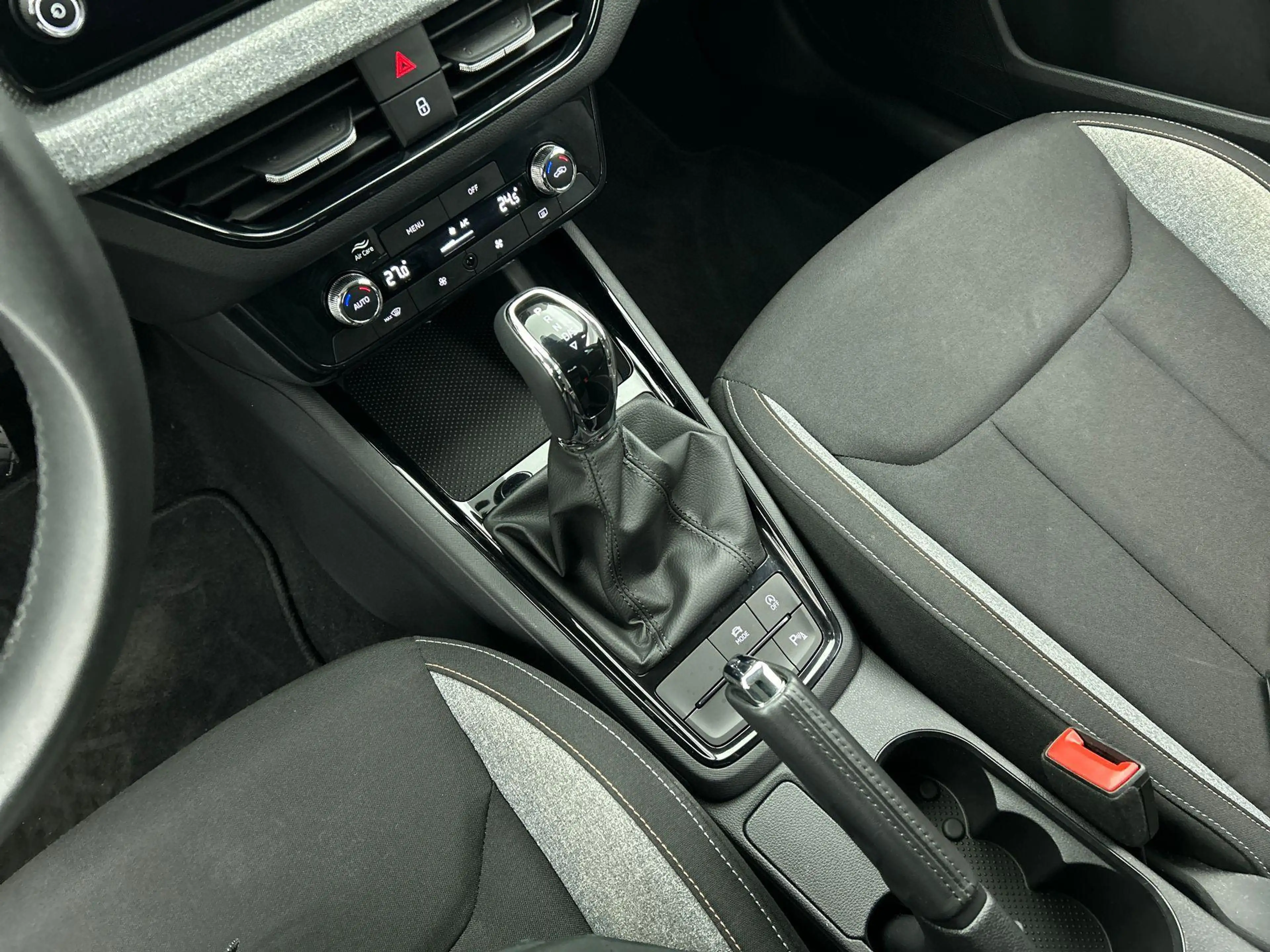 Skoda Kamiq 1.0 TSI 115pk Business Edition DSG Navigatie Clima — photo 13