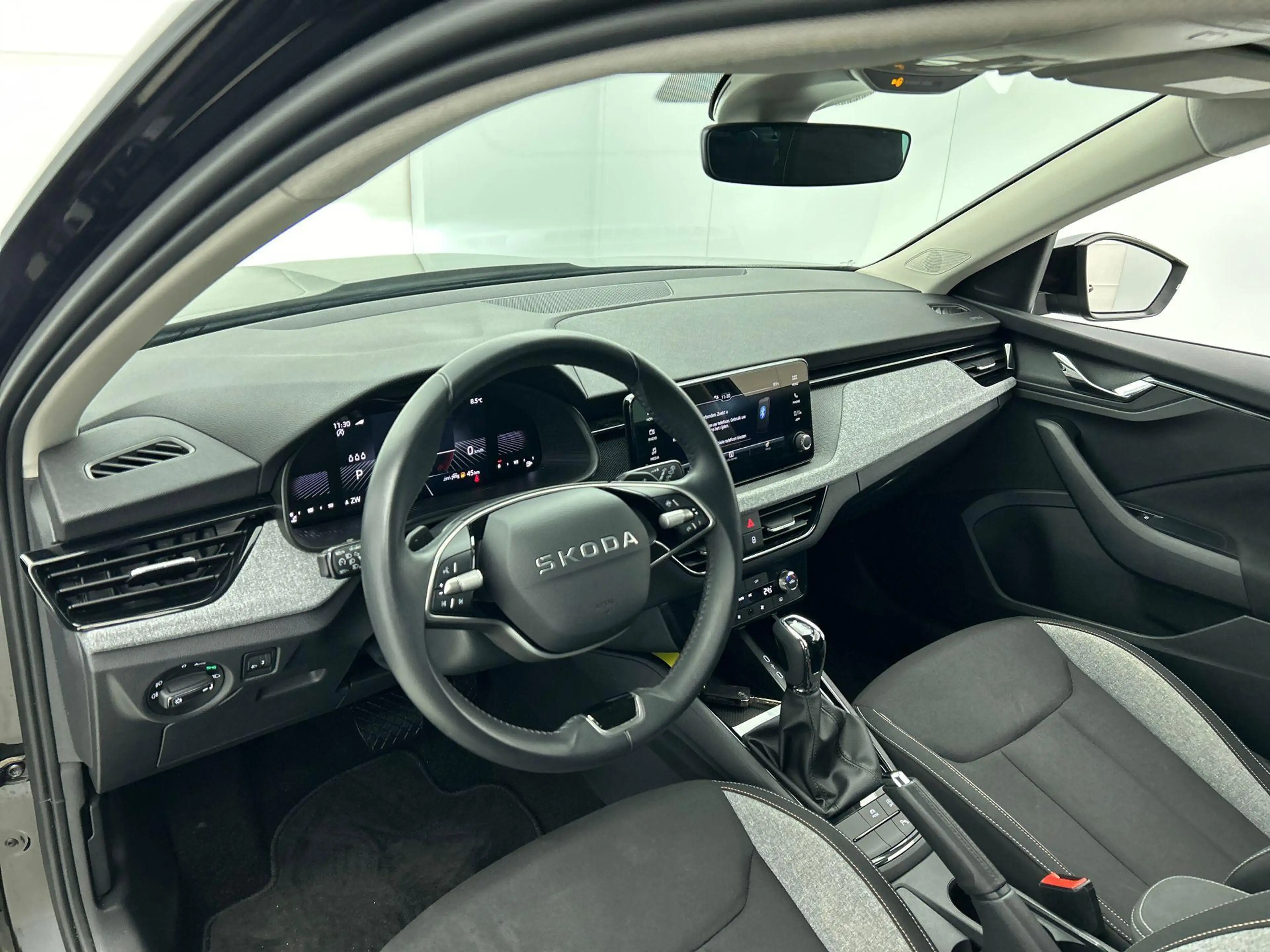 Skoda Kamiq 1.0 TSI 115pk Business Edition DSG Navigatie Clima — photo 2