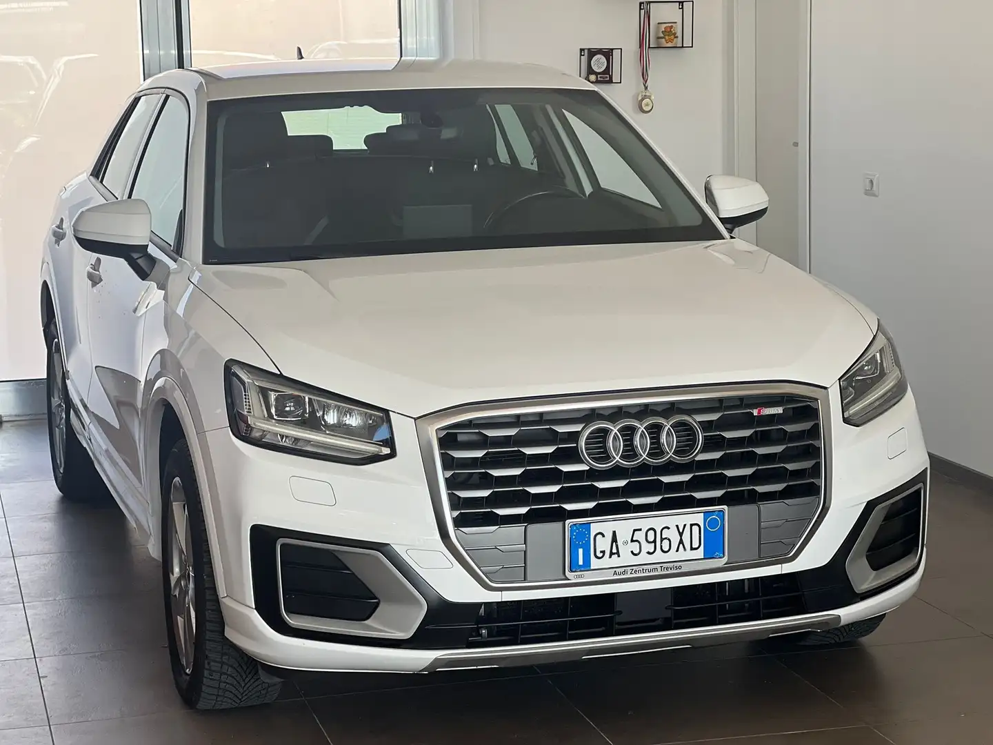 Audi Q2 1.6 tdi Sport s-tronic - 2