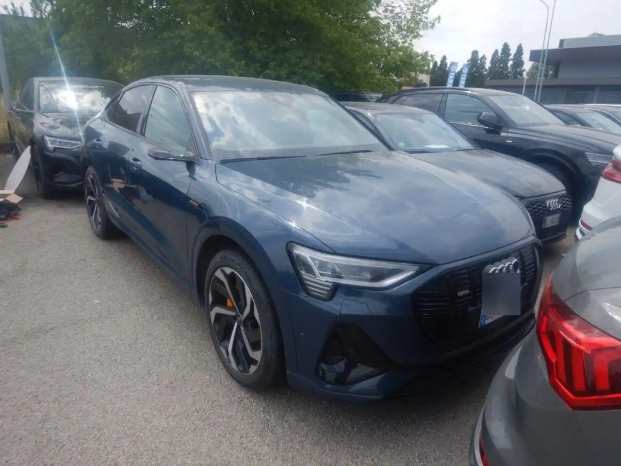 Audi e-tron