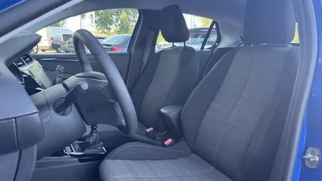 Opel Corsa view 9