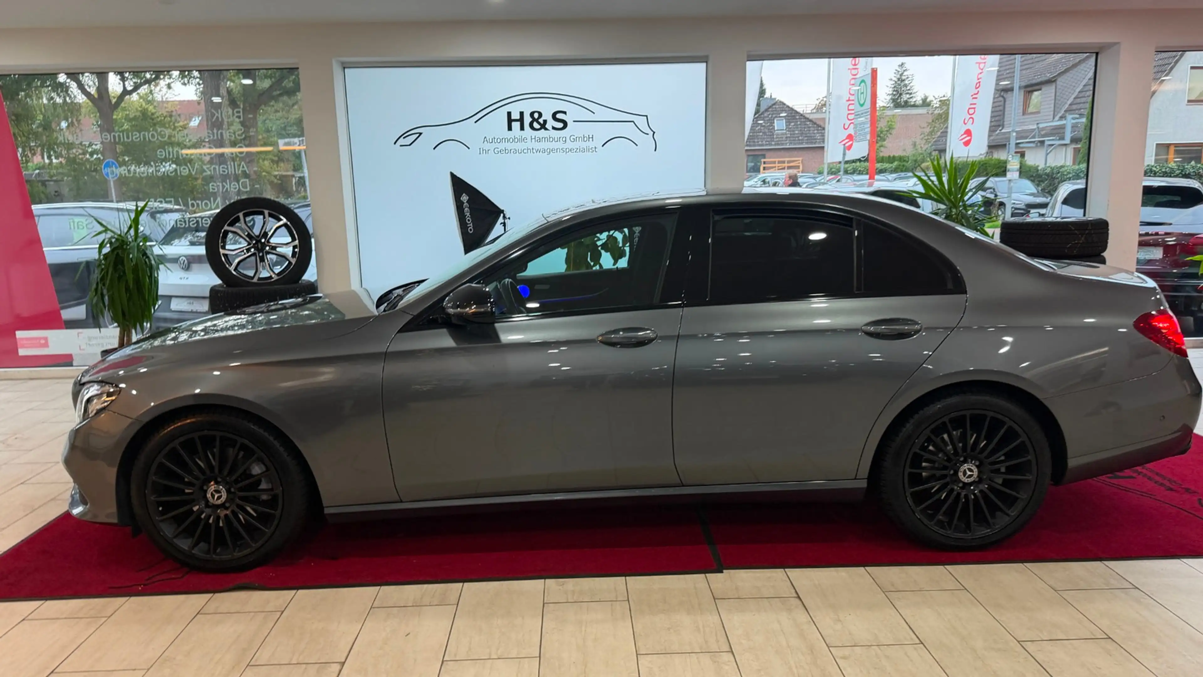 Mercedes-Benz E 220 d 9G WIDESCREEN*AMBIENTE — photo 2