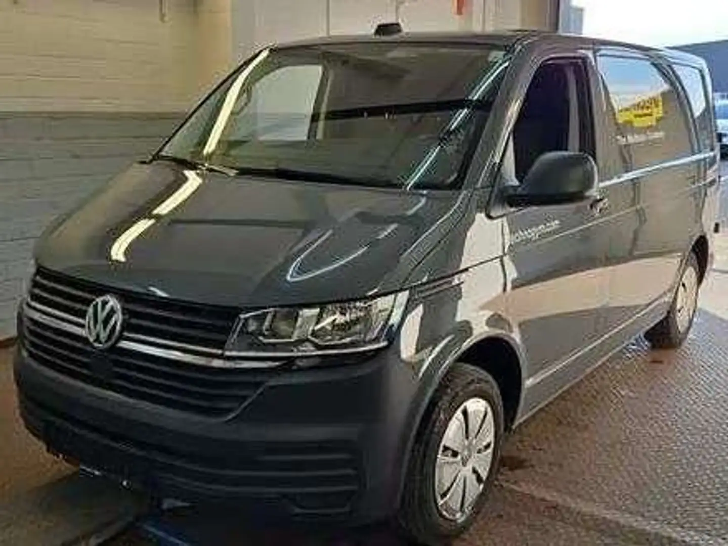 Volkswagen T6.1 Transporter 2.0 TDI BMT DSG 2,8t Серый - 1