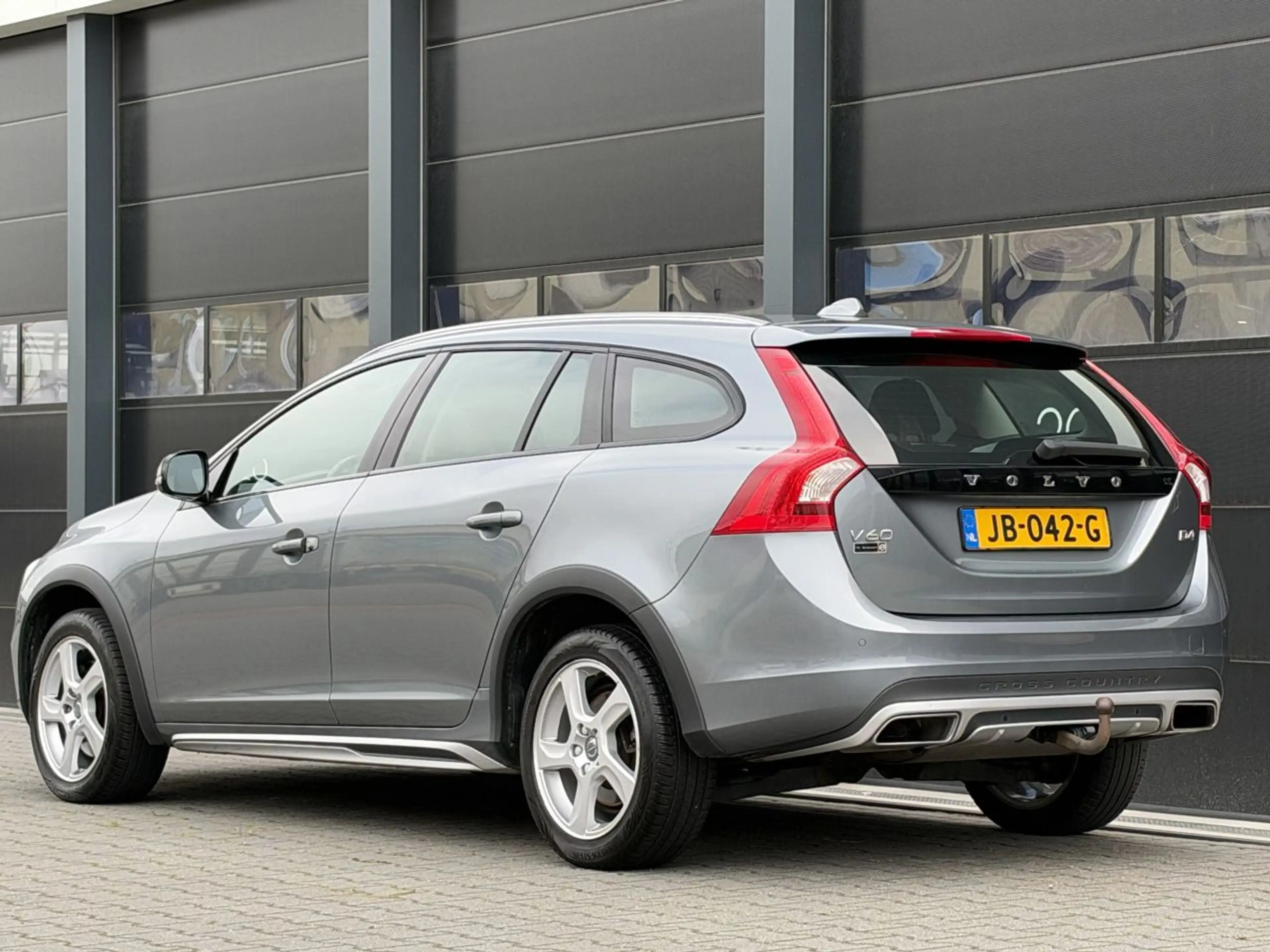 Volvo V60 Cross Country V-60 2.0 D4 Navi Clima EURO-6 — photo 5