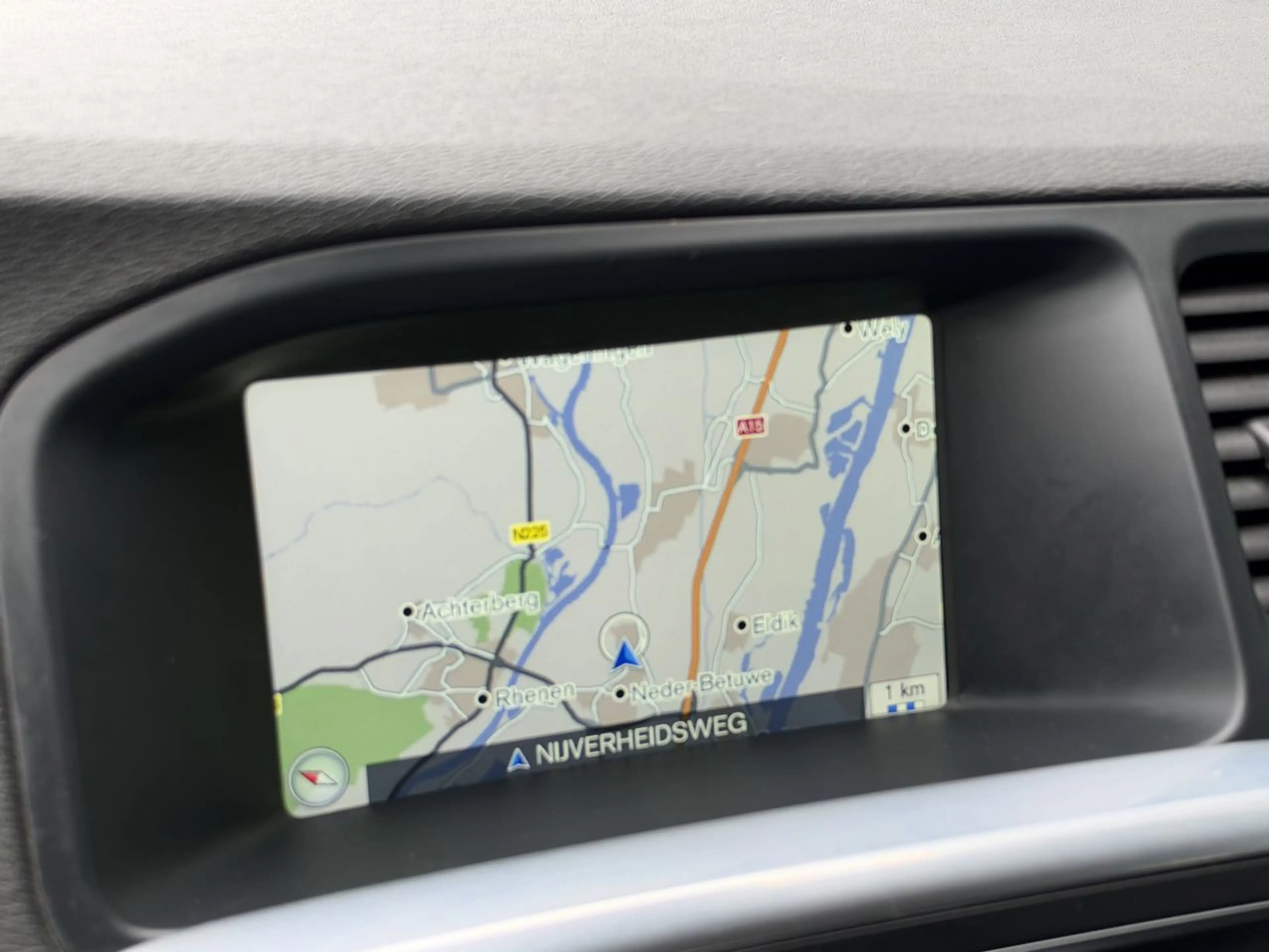 Volvo V60 Cross Country V-60 2.0 D4 Navi Clima EURO-6 — photo 9