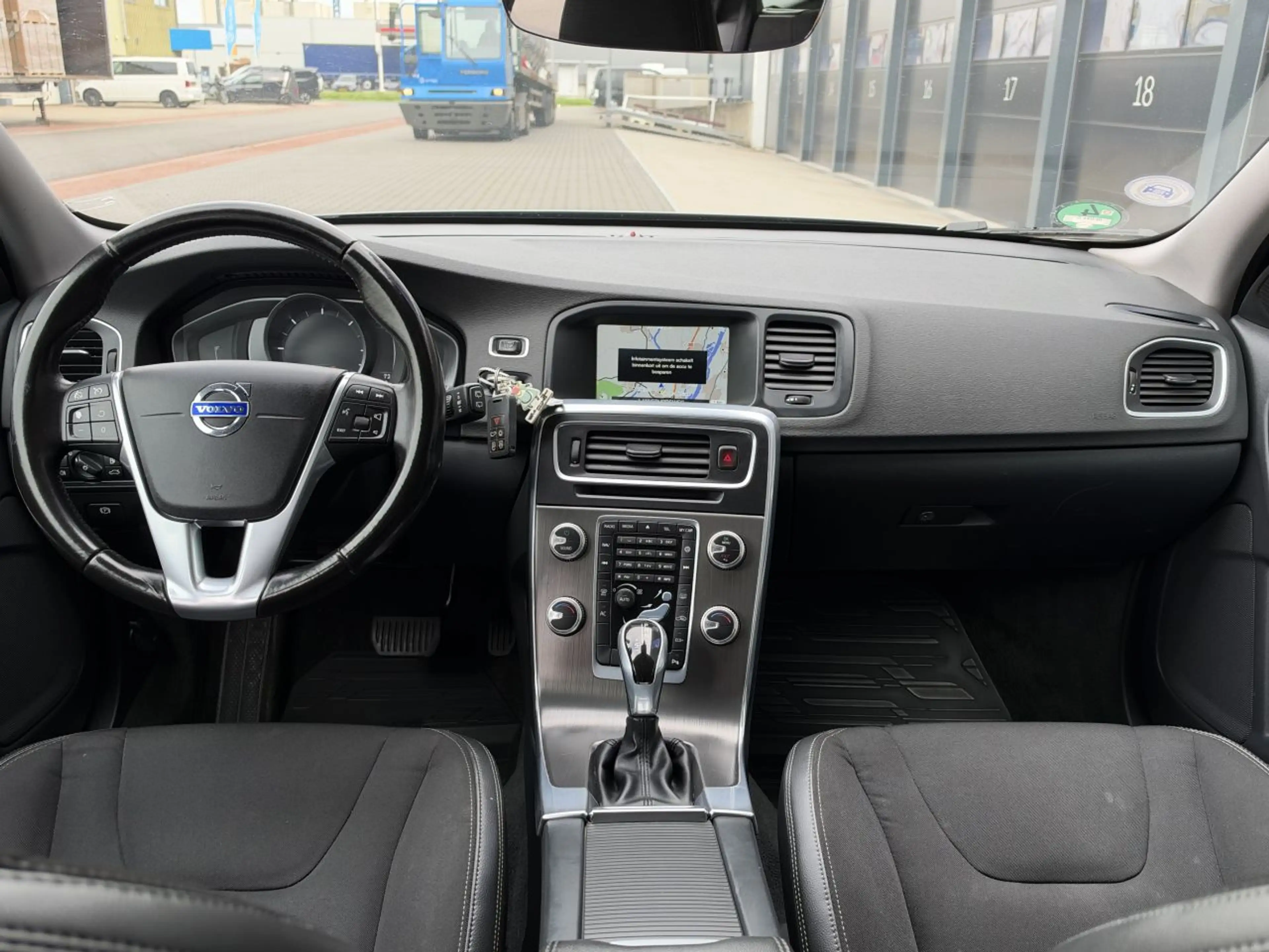Volvo V60 Cross Country V-60 2.0 D4 Navi Clima EURO-6 — photo 7