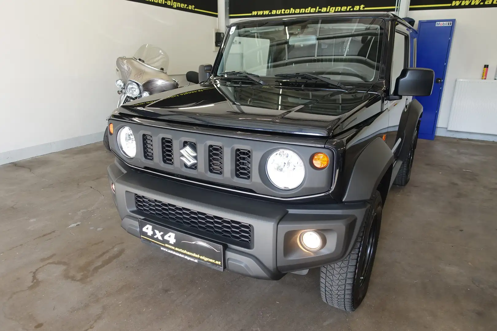 Suzuki Jimny ALLGRIP N1 Schwarz - 1