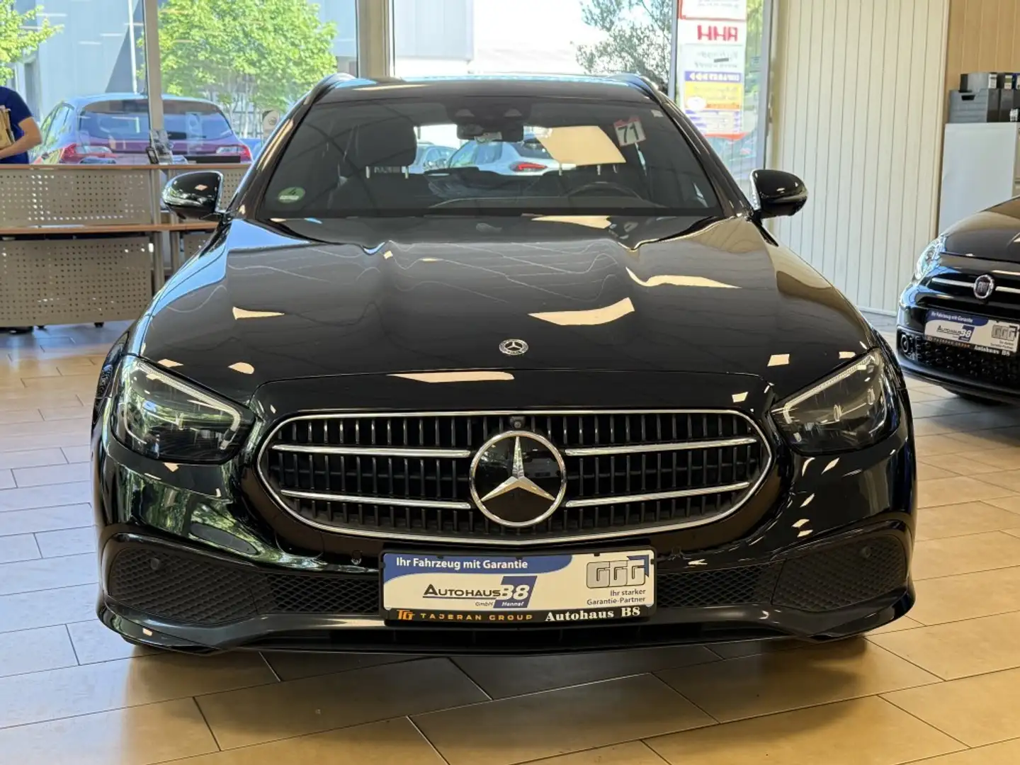Mercedes-Benz E 300 de*MBUX*ACC*360cam*AHK*Ambiente*SHZ*Navi Schwarz - 2