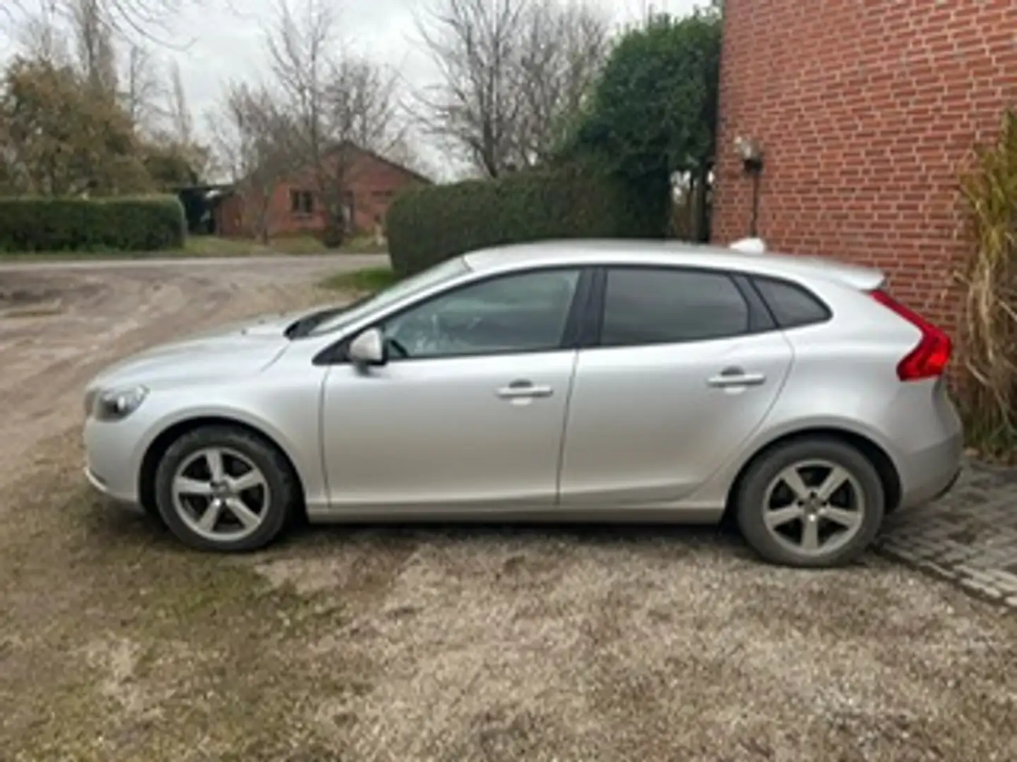 Volvo V40 V40 1.9 D Comfort Grau - 1