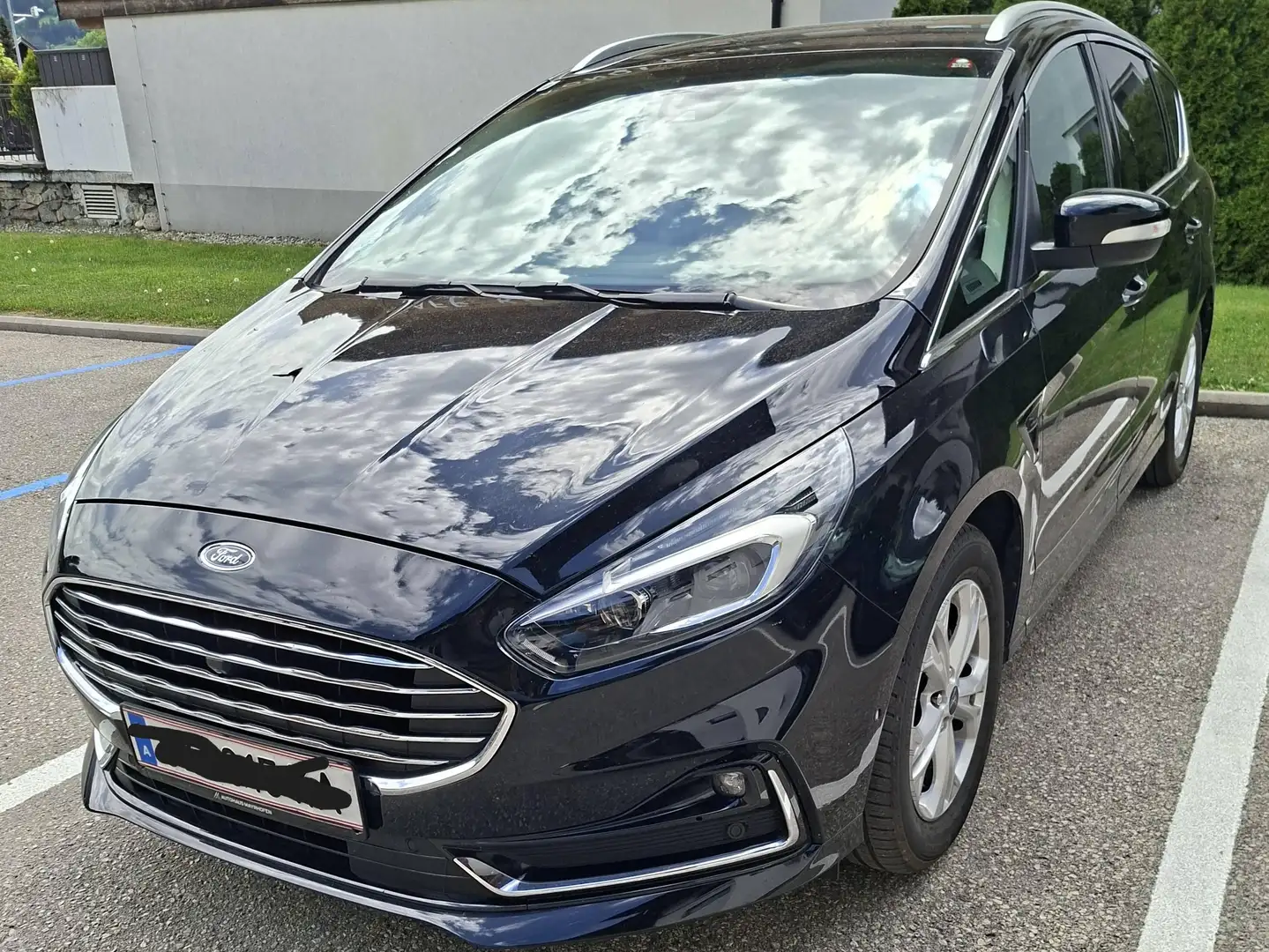 Ford S-Max S-MAX Titanium 2,5 Duratec Hybrid Titanium Schwarz - 1