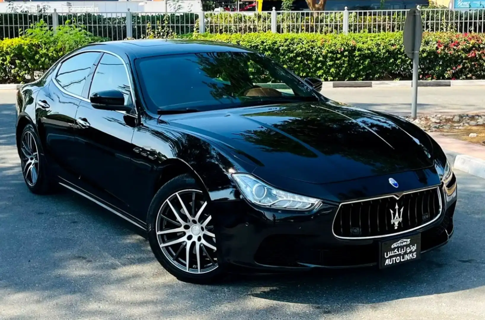 Maserati Ghibli Ghibli 3.0 V6 bt 430cv auto my18 Schwarz - 1