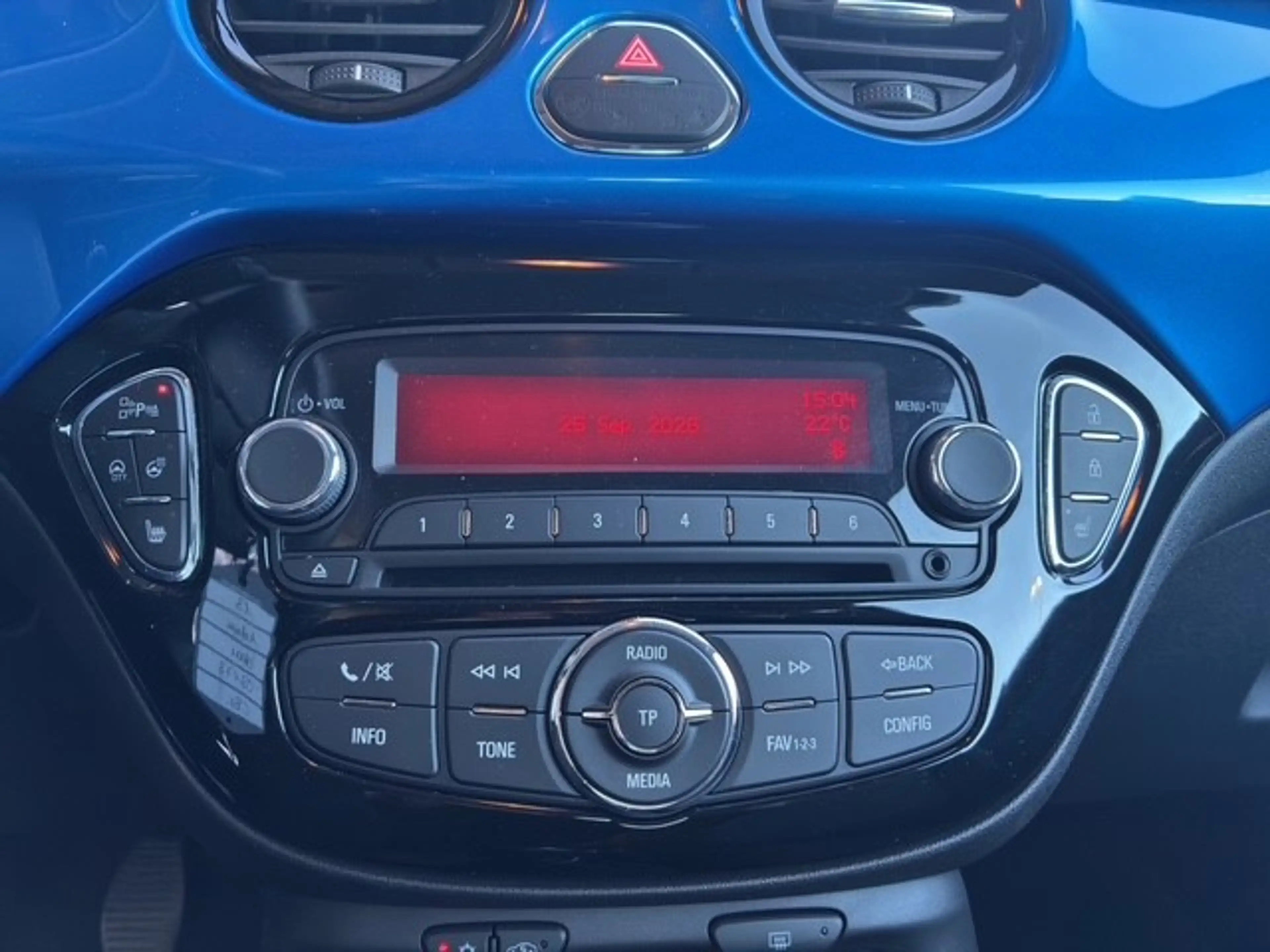 Opel Adam 1.2 Jam — photo 14
